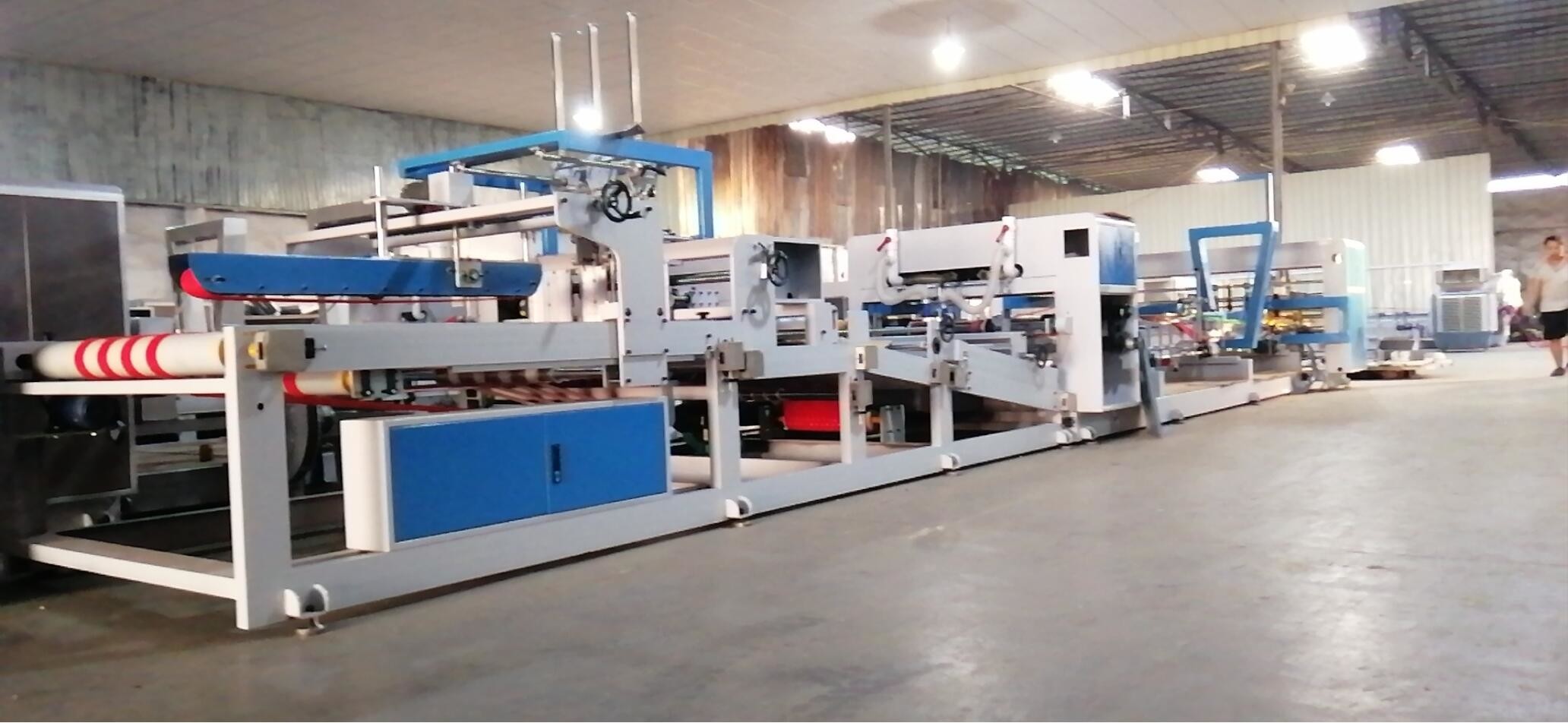 Full Automatic Corrugated Carton Box Gluing Machine 150m/min 20.8kw